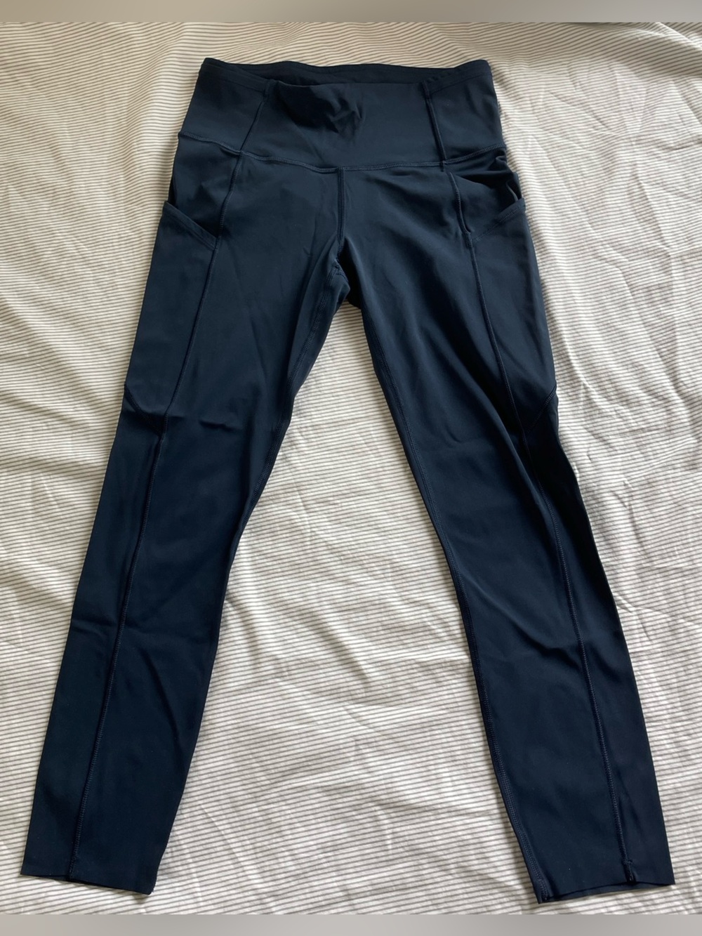 Lululemon dark blue leggings